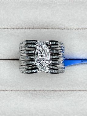 R065 | Natural Diamond Baguette Interwoven Statement Ring